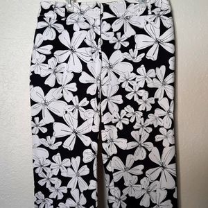 Ney York & Company Fun Capris